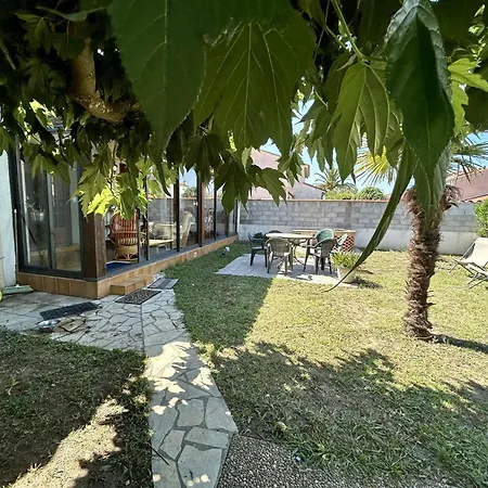 Sc000-30el Grande Maison Avec Jardin Au Calme Calme St Cyprien