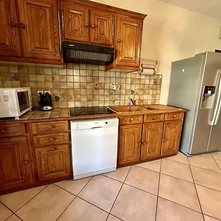 Вилла Sc000-30el Grande Maison Avec Jardin Au Calme Calme St Cyprien Сен-Сиприен