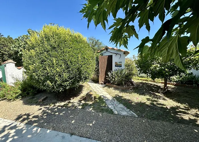 Grande Maison Avecjardin Dans Un Quartier Calme St Cyprien Sc000-30el Saint-Cyprien (Pyrenees-Orientales)